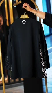 مانتو مجلسی کوتاه زنانه با آستین گیپور و سوزندوزی جلو | استایل خاص با پارچه ترک - فروشگاه بیاض