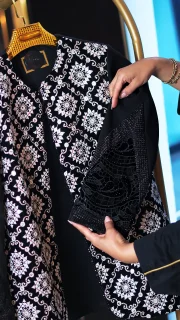 مانتو مجلسی کوتاه زنانه با آستین گیپور و سوزندوزی جلو | استایل خاص با پارچه ترک - فروشگاه بیاض