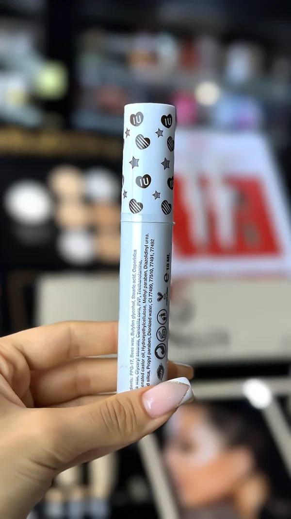 ریمل رنگی قهوه‌ای کولمار با برس حرفه‌ای و فرمولاسیون بلند کننده مژه