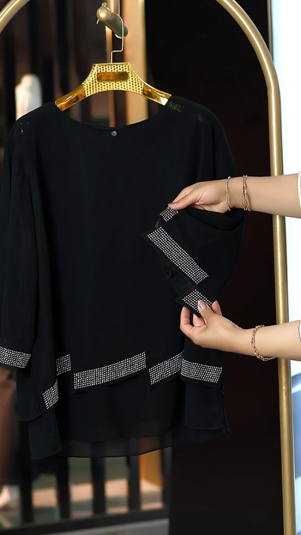 شومیز مشکی دو تکه زنانه از حریر نگینی سبک با تاپ زیر و طراحی مجلسی شیک