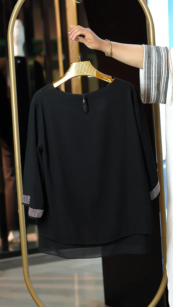 شومیز مشکی دو تکه زنانه از حریر نگینی سبک با تاپ زیر و طراحی مجلسی شیک