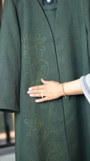 مانتوی شیک زنانه از پارچه شانتون با یقه هفت و گلدوزی خاص، مناسب سایز 38 تا 48