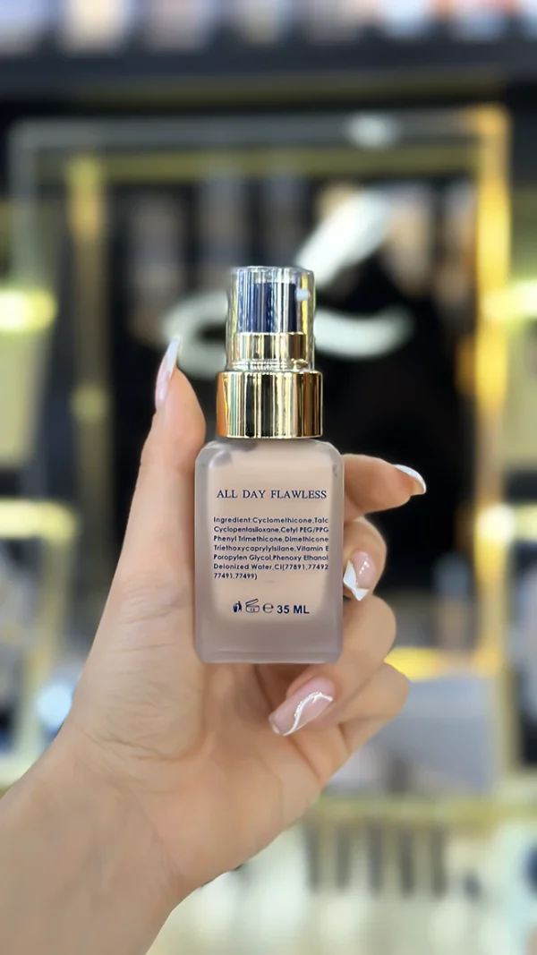 کرم پودر پمپی لوسمنت SPF30 فاقد چربی مناسب پوست چرب