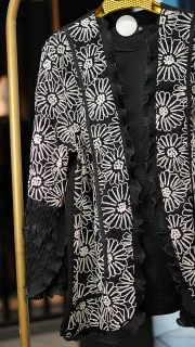 کت مانتو گیپور گل برجسته زنانه با دوخت تمیز و سرآستین خاص