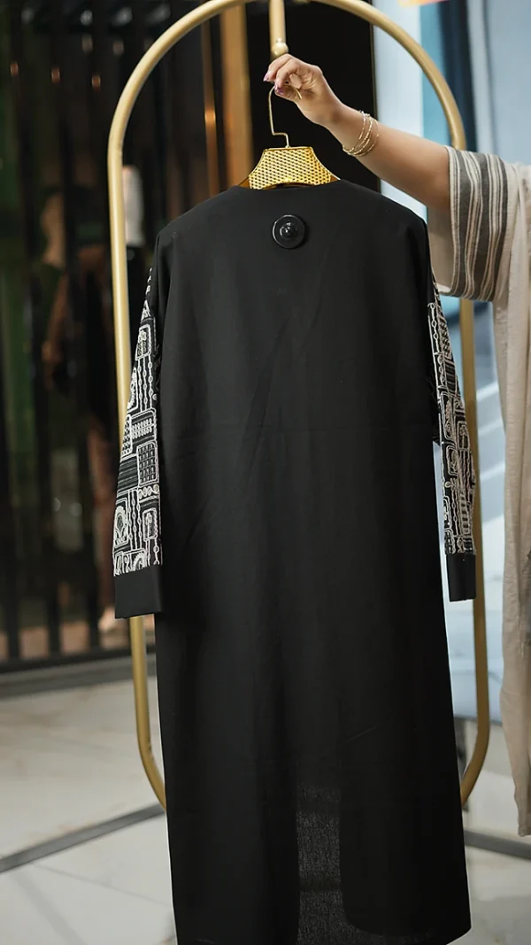 مانتو بلند زنانه لینن مشکی مدل توشار یقه هفت جلو باز با خرج‌کار خاص