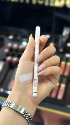 مداد چشم سفید آی فیس iFACE با بافت نرم و ماندگاری بالا