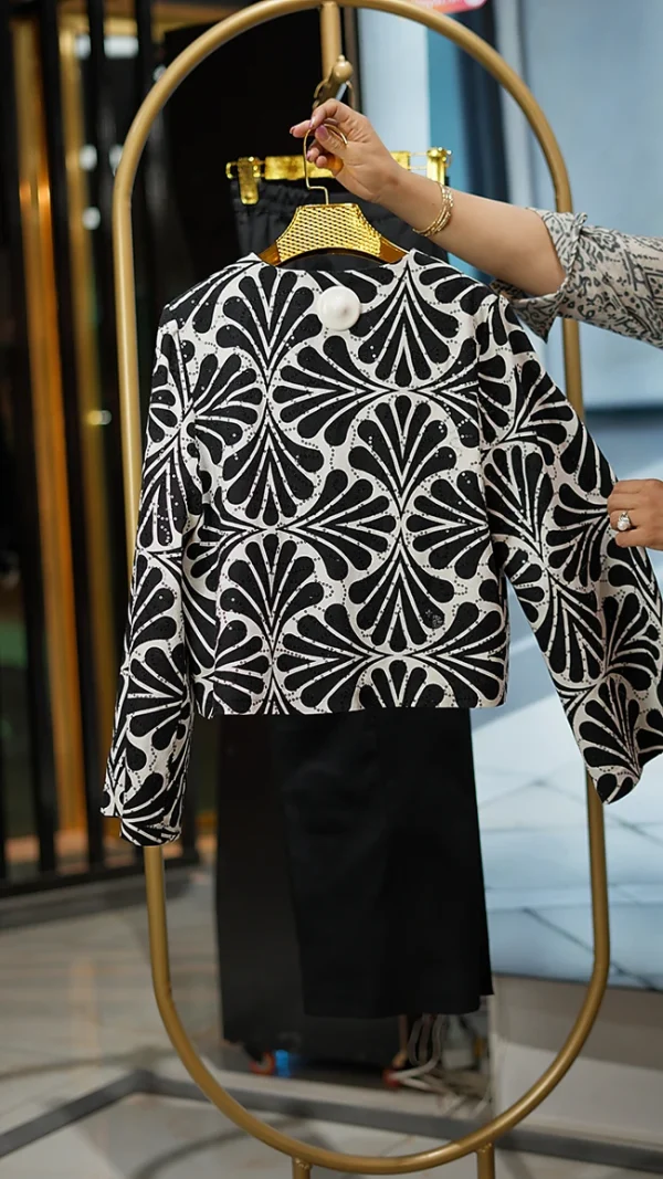 ست کت شلوار کراپ زنانه پولکی لینن سبک فری‌سایز