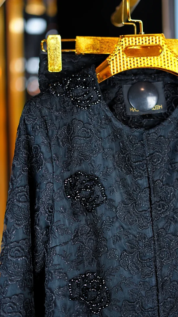 ست کت و دامن مجلسی گیپور کارشده زنانه با سنگ‌های کریستال سایز 38 تا 48