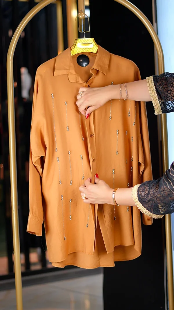 شومیز جلو نگین زنانه کرسپو رنگ خردلی فری سایز 38 تا 46