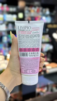 شوینده صورت کرمی لیمپیو مناسب پوستهای مختلط تا چرب حجم 200 میلیلیتر