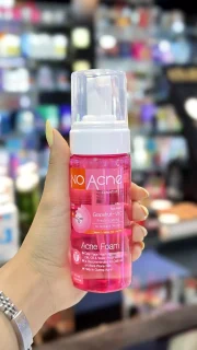 فوم شستشوی صورت نو آکنه حاوی عصاره گریپ فروت و ویتامین C مناسب پوست‌های نرمال و چرب حجم 150 میلی‌لیتر