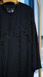 مانتو عبایی مجلسی مشکی زنانه جلو کار شده فری‌سایز 38 تا 48 قد 120 سانتی‌متر