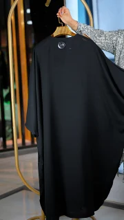 مانتو عبایی مجلسی مشکی زنانه جلو کار شده فری‌سایز 38 تا 48 قد 120 سانتی‌متر