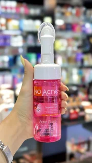 ژل اسکراب لایه‌بردار نو آکنه مدل Acne Solution مناسب پوست چرب و جوش‌دار حجم 235 میلی لیتر