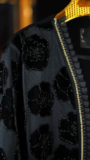 مانتو مجلسی فاخر و خاص زنانه با جلو گیپور مخمل و پشت کرپ مرویجت