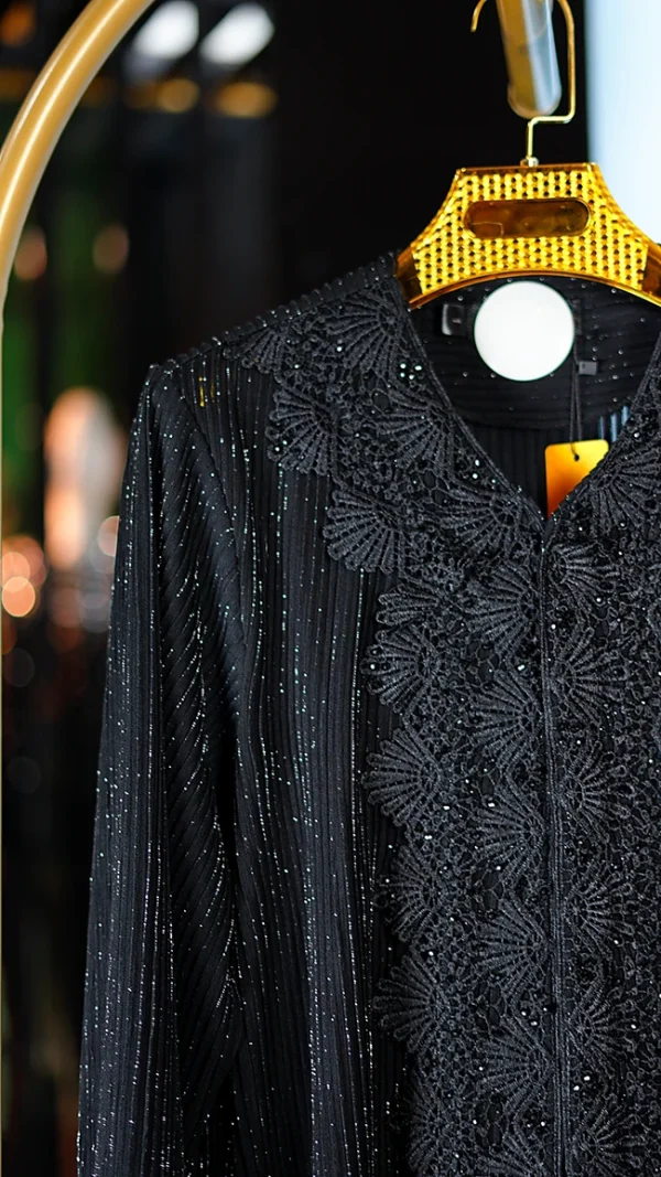 مانتو مجلسی شاین‌دار نوار دانتل بلند